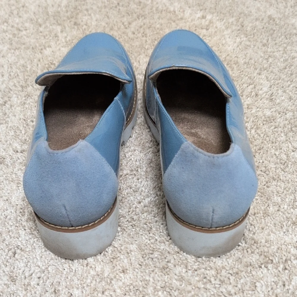 Women's Blue Loafers Size 8 - Picture 3 of 5